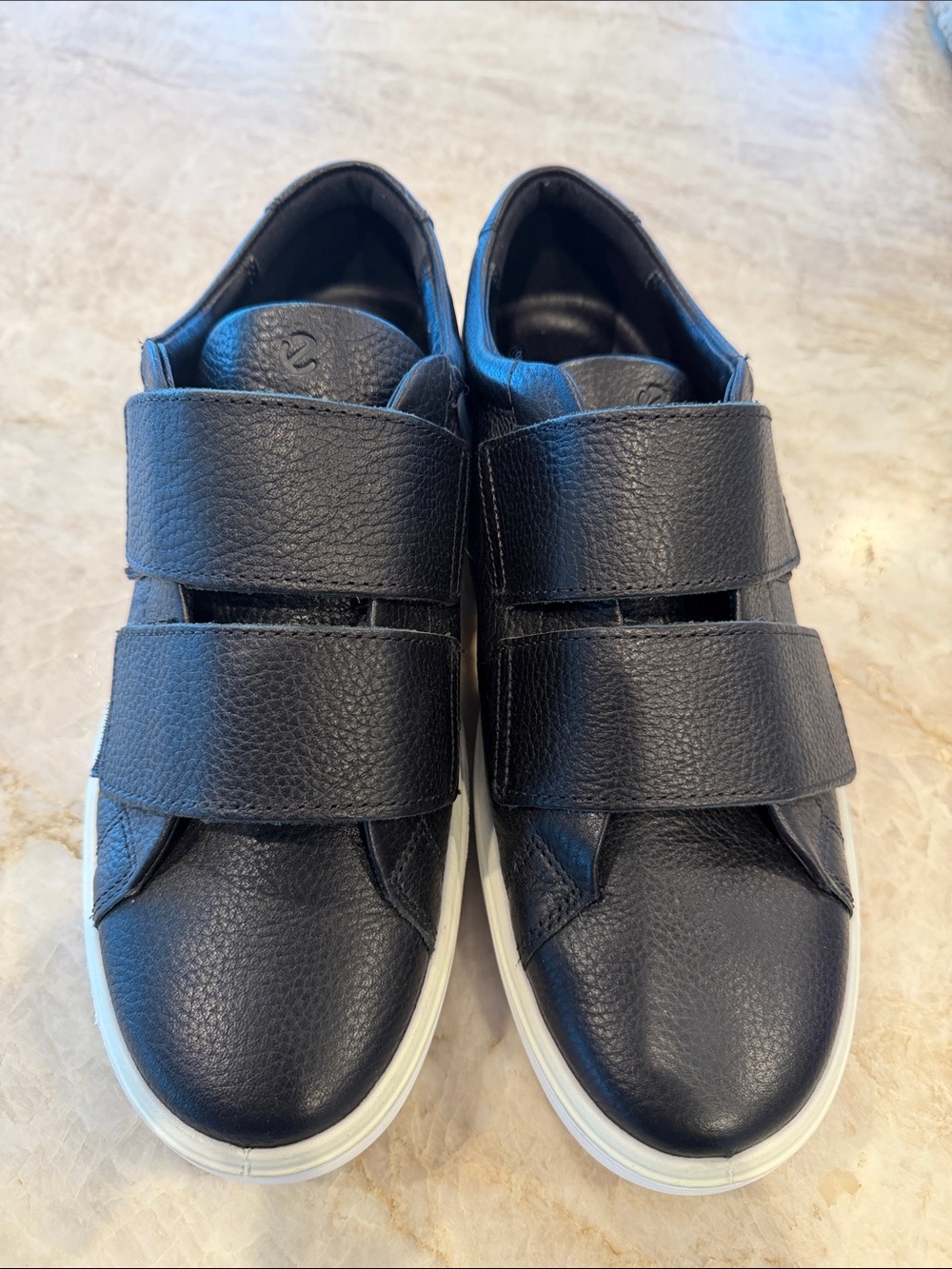 Ecco Black Pebbled Leather 2 Velcro Strap Sneakers Women's Size 10 EU 41